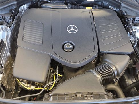 Used 2026 Mercedes-Benz GLC 300 image 21