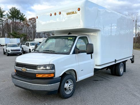 New 2025 Chevrolet Express 3500 1WT w/ Power Convenience Package image 3
