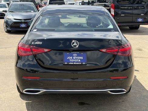 Used 2025 Mercedes-Benz C 300 Sedan image 8
