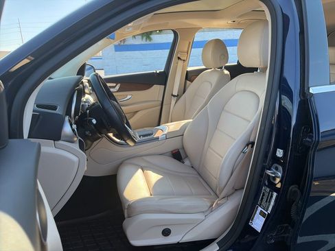 Used 2022 Mercedes-Benz GLC 300 4MATIC image 18