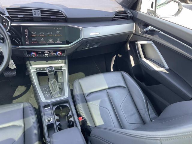 Used 2025 Audi Q3 2.0T Premium AWD/4WD image 15