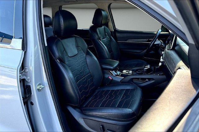 Used 2021 Kia Telluride SX w/ SX Prestige Package AWD/4WD image 32