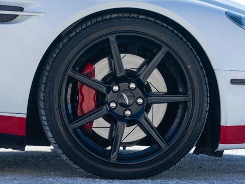 Used 2006 Aston Martin V8 Vantage Coupe image 36