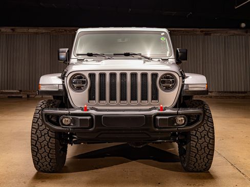 Used 2019 Jeep Wrangler Unlimited Rubicon image 2