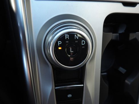 Used 2023 Ford Explorer Limited w/ Limited Technology Package image 22