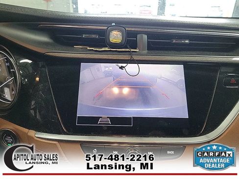 Used 2021 Buick Encore GX Essence FWD image 8