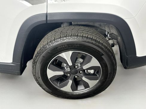 Used 2022 Jeep Grand Cherokee Limited 4xe AWD/4WD image 11