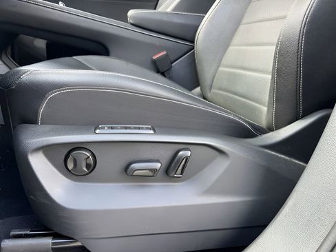 Certified 2025 Volkswagen Atlas SEL image 12