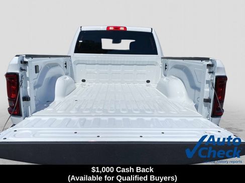 New 2026 RAM 2500 Big Horn AWD/4WD image 5