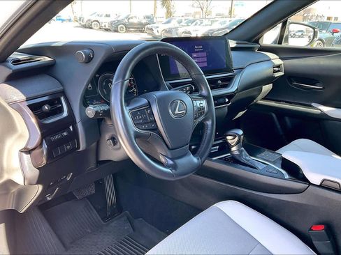 Certified 2023 Lexus UX 250h FWD w/ Accessory Package (Z1) image 17