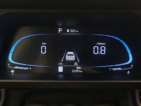 Used 2025 Hyundai Elantra SE FWD image 23
