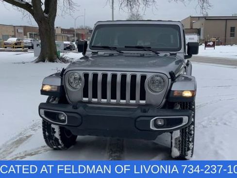 Used 2018 Jeep Wrangler Unlimited Sahara image 3