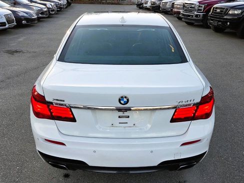 Used 2015 BMW 750i xDrive image 13