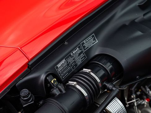 Used 2017 Ferrari 488 GTB image 39