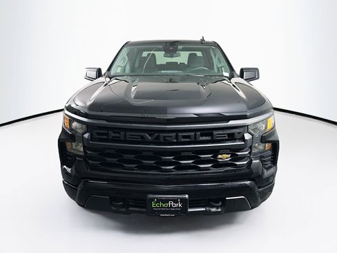Used 2024 Chevrolet Silverado 1500 Custom image 2
