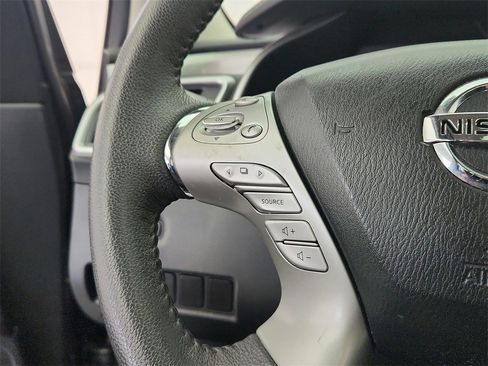 Used 2016 Nissan Murano SV w/ Premium Package image 30