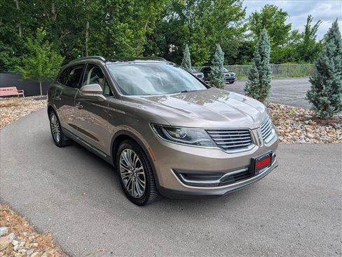 Used 2018 Lincoln MKX Reserve w/ Driver Assistance Package AWD/4WD image 7