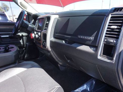 Used 2017 RAM 1500 Laramie AWD/4WD image 17