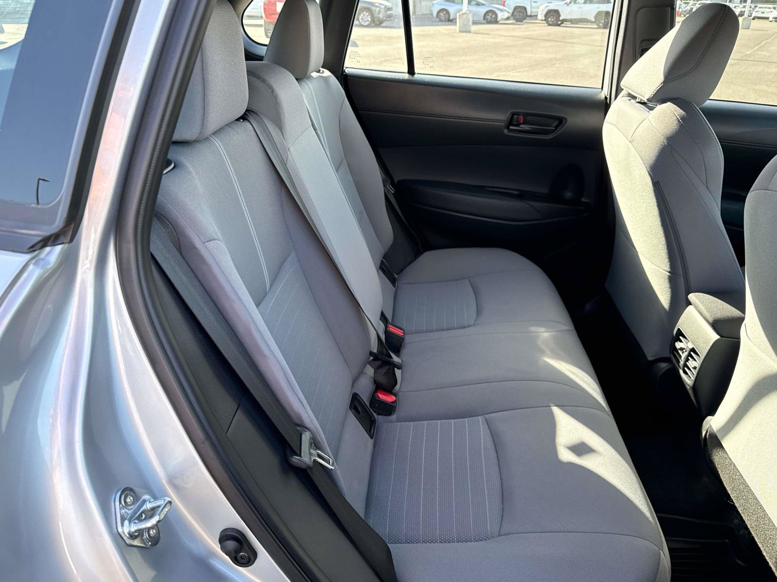 Used 2025 Toyota Corolla Cross AWD Hybrid image 16