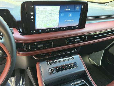 New 2025 Lincoln Aviator Reserve w/ Luxury Package RWD image 30