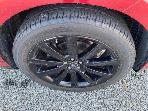 Used 2020 Land Rover Range Rover Velar R-Dynamic S image 24