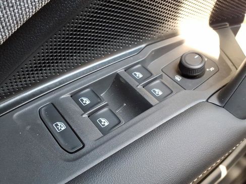 New 2026 Volkswagen Tiguan S image 14