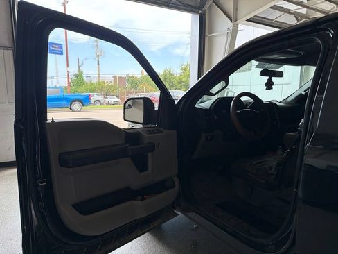 Used 2018 Ford F150 XL w/ Equipment Group 101A Mid AWD/4WD image 5