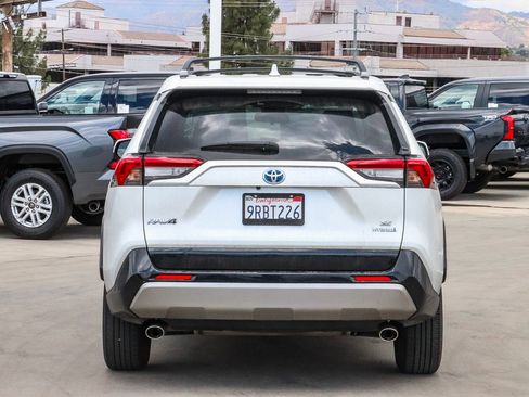 Used 2024 Toyota RAV4 SE AWD/4WD image 6