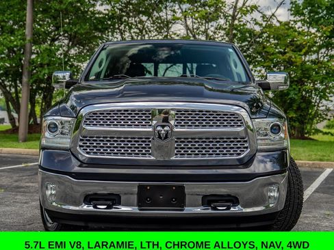 Used 2017 RAM 1500 Laramie w/ Convenience Group AWD/4WD image 3