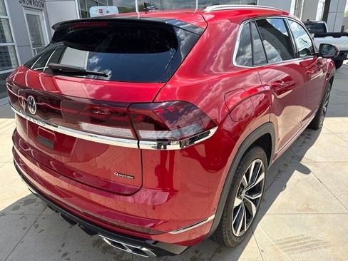 Used 2024 Volkswagen Atlas Cross Sport SEL Premium R-Line AWD/4WD image 7