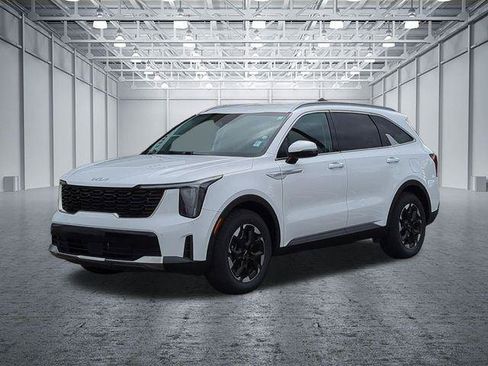 Used 2024 Kia Sorento S FWD image 9