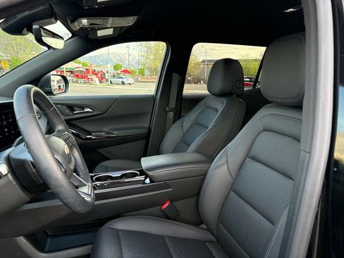 Used 2025 Chevrolet Equinox LT w/ Convenience Package II image 15