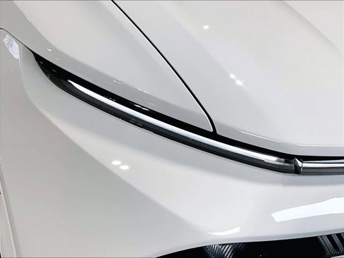 Used 2025 Chevrolet Equinox EV LT w/ Convenience Package image 27