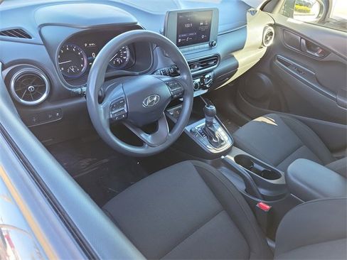Used 2022 Hyundai Kona SEL image 6
