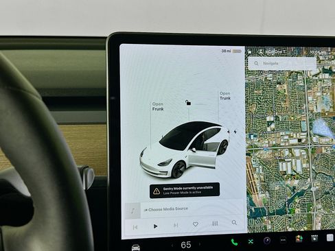 Used 2020 Tesla Model 3 Standard Range Plus image 19