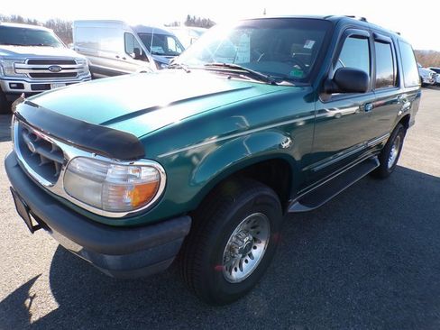 Used 1998 Ford Explorer Limited image 1