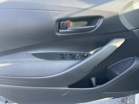 Used 2025 Toyota Corolla LE FWD image 20