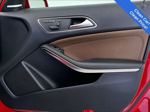 Used 2015 Mercedes-Benz GLA 250 4MATIC image 25