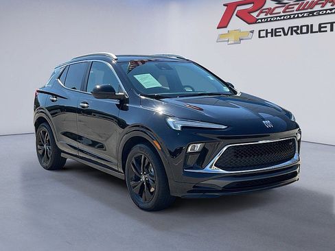 Used 2024 Buick Encore GX Sport Touring image 7