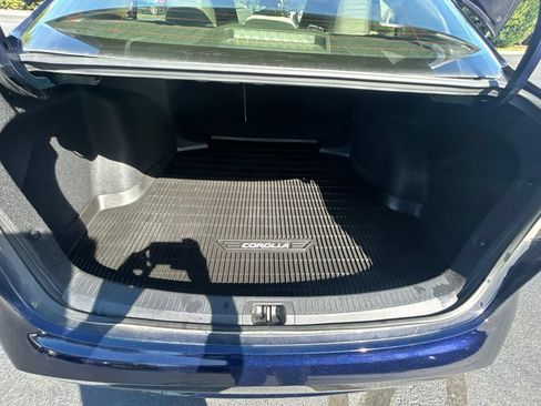 Used 2021 Toyota Corolla LE w/ LE Convenience Package FWD image 27