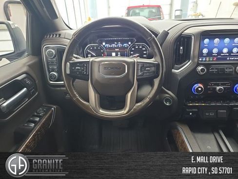 Used 2020 GMC Sierra 1500 Denali w/ Denali Ultimate Package AWD/4WD image 14