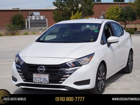 Used 2023 Nissan Versa SV FWD image 1