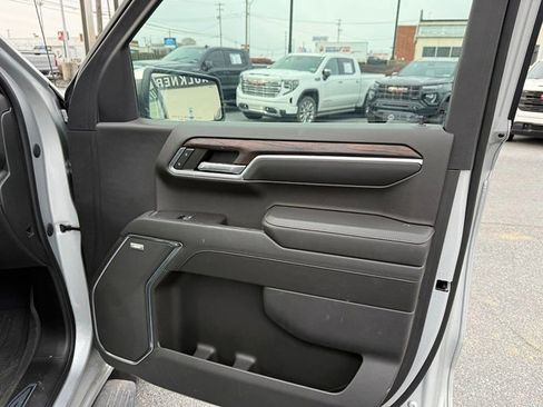 Used 2022 GMC Sierra 1500 SLT w/ SLT Convenience Package image 23