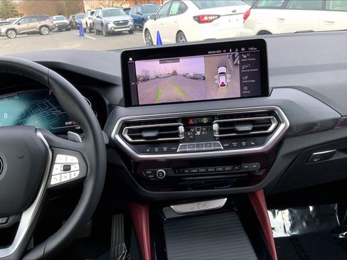 Used 2023 BMW X4 xDrive30i w/ Premium Package image 6