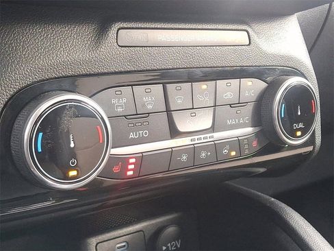 Certified 2022 Ford Escape Titanium w/ Titanium Elite Package image 17