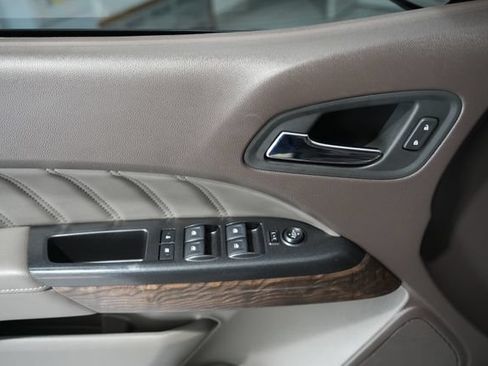 Used 2022 GMC Canyon Denali AWD/4WD image 11