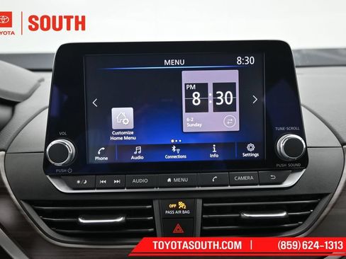 Used 2024 Nissan Altima 2.5 SV FWD image 15