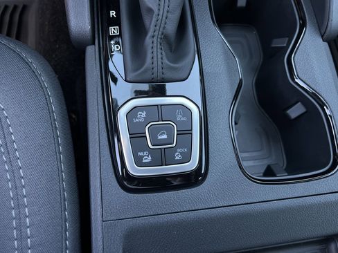 New 2026 Nissan Frontier SV w/ Tow Package image 13