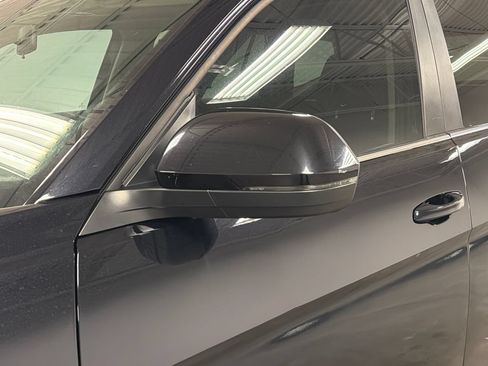 Used 2019 Volkswagen Atlas SE FWD image 12