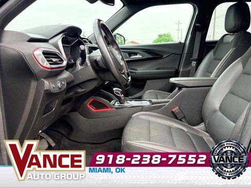 Used 2021 Chevrolet TrailBlazer RS w/ Convenience Package FWD image 11